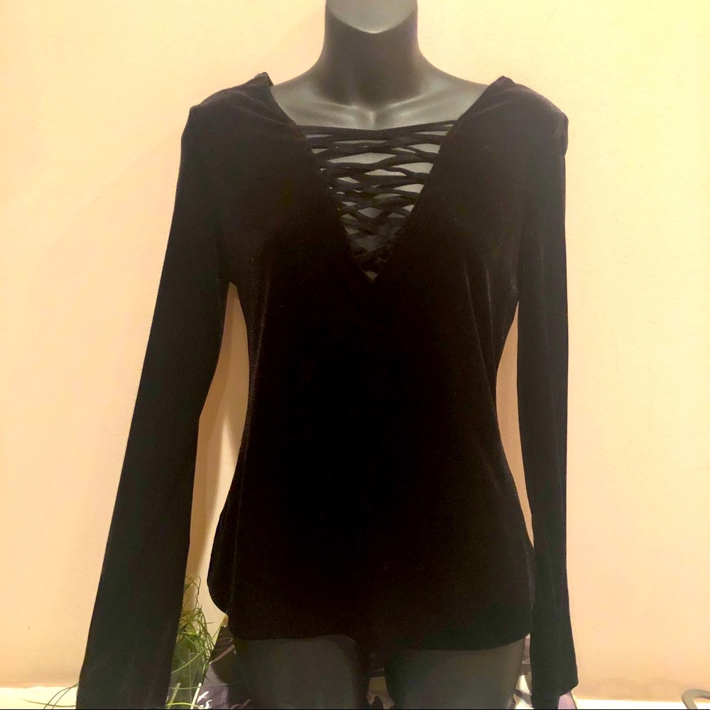 Bailey 44 top
